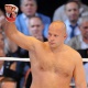 Орус спортчусу Фёдор Емельяненко чоң спортко кайтып келип, индиялык спортчуну 1-раундда утту