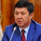 "Чөнтөгү калыңдар көмүр жаккысы келбесе, электр энергиясына өтүп, көбүрөөк төлөш керек" дейт Темир Сариев