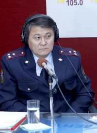 Ыманалы Саркулов: "Оң рулдуу унаалардын рулун сол жакка которууга өлкөбүздө шарт жок"