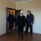 Президент УКМКнын кызматкерлерине үй тапшырды