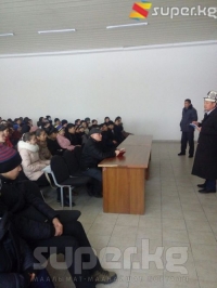 Милиция кызматкерлери №87-мектепте терроризмге каршы күрөшүү боюнча түшүндүрүү иштерин жүргүзүштү