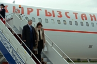 Алмазбек Атамбаев Бишкекке кайтып келди