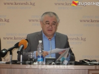 Текебаев: "Иним Асылбек 2010-жылы Жалал-Абадда Атамбаевди коргойм деп өмүрүн тобокелге салган"