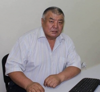 Качкын Булатов, укук коргоочу: "Цивилдүү мамлекет болгондо, Алмазбек Атамбаев отставкага кетип калмак"