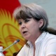 Жаңы депутаттык мандат алган Ирина Карамушкина ишин президентти "коргоодон" баштады