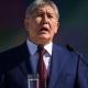 Атамбаев журналисттерди сындап, аларга Бакиевдин зомбулуктарын эскертти