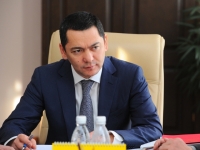 Өмүрбек Бабанов "Республика-Ата Журттун" коалицияга кирүүсүнө эки-үч маселе тоскоол болуп жатканын айтты