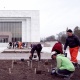 Мамлекеттик тарых музейинин имаратынын жанына гүлдөй турган бадалдар отургузулду
