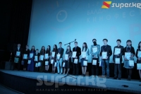 "Карек" алгачкы республикалык балдар фестивалынын жеӊүүчүлөрү сыйланышты (фоторепортаж)
