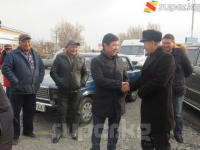 Балыкчылыктар Темир Сариевди "Көлдүн досу жайында келет, элдин досу кышында келет" деп тосуп алышты
