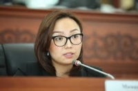 Депутат анын классташы сапатсыз дары-дармектен улам каза болгонун айтып берди