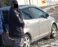 Жалал-Абад шаарында жүргүнчү кыздын өлүмүнө шектелип таксист кармалды