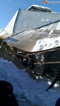 Бүгүн "Дордой" базарында кулаган бастырмадан жабыркагандардын төртөө жандандыруу бөлүмүндө