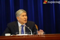 Президент Алмазбек Атамбаев: "Аида Салянованы мен кет дегем. Кетпесе документтер менен парламентке бармакмын"