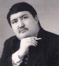 Бишкекте акын Турар Кожомбердиевдин 75 жылдыгына карата эскерүү кечеси өткөрүлөт