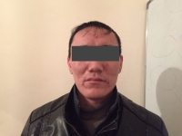 Сокулук районунда дүкөндүн ээсин бычак менен коркутуп, 40 миң сомун алып кеткен жаран кармалды