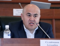 Сулаймановдун "өлкөдөгү ири бизнести 5-6 депутатка бөлүп берели" дегени кызуу талкууланууда