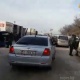 ЭЛДИК КАБАР: Окурман Бишкектеги "Дыйкан" базарындагы тыгындан улам кардарлар унааларды 1,5-2 чакырым алыстыкта токтотуп жатышканын айтат