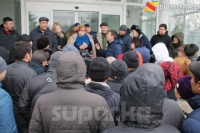 Бишкекте "Берекет Гранд" соода борборунун соодагерлери менен администрациясынын ортосунда жаңжал чыкты