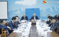 Тармактык комитет оң рулдуу унаа менен жүргүнчү ташууга тыюу салуу мөөнөтүн 2020-жылга чейин узартууну жактырды