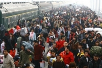 Өлкөдөн 600 миңдей жаран туруктуу жашоо үчүн чет өлкөгө чыгып кеткен