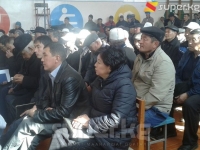 Ак-Суу районунун Челпек айылындагы бала бакча жергиликтүү эл менен акционерлердин талашына түшкөндүктөн, бүгүн элдик жыйын болду