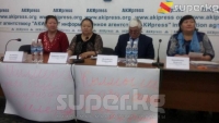 Бишкекте массалык мушташ болуп, бирок милиция кылмышка шектүүлөрдү жоопко тартпай жатканын жабырлануучу тараптын жакындары айтышты