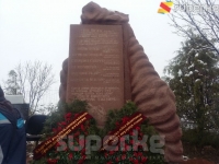 Алмазбек Атамбаев 2002-жылкы Аксы окуясы болгон жерге барды