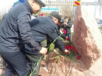 Бишкекте 7-апрель революциясын эскерүү курултайы өттү (фоторепортаж)
