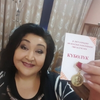 Ырчы Гүлнара Тойгонбаева төш белги менен сыйланды