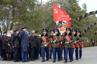 Бишкек Тынчтык вахтасын колдоп, Улуу Ата Мекендик согуштун баатырларын даңктоо жана мекенди сүйүүгө багытталган акцияга катышууда