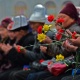 Президент Алмазбек Атамбаев 7-апрелди иш күн эмес, майрам күн деп жарыялады