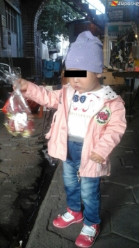 Өзгөндө "балдызынын 2 жаштагы кызын сабап өлтүргөн" деп айыпталган жаранга жабырлануучу тарап тосмо арыз жазды