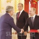 Кыргыз Республикасынын Орусиядагы элчиси Болот Отунбаев Владимир Путинге Ишеним грамотасын тапшырды