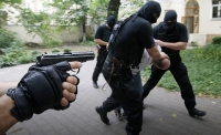 Орусияда "жардыруу уюштурууну көздөгөн" деп шектелип кармалган кыргыз жараны 2 айга камакка алынды