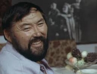 ЖЫЛНААМА, 10-МАЙ: Мындан 84 жыл мурун актёр, режиссёр, төкмө акын Орозбек Кутманалиев туулган
