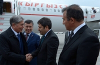 Алмазбек Атамбаев Биринчи дүйнөлүк гуманитардык саммитке катышуу үчүн Стамбулга барды