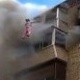 Орусияда өрт кырсыгынан үй-бүлөсүн сактап калуу үчүн үй ээси балдарын 5-кабаттан ыргытты