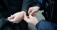 Москвада "сулуулук салонунда иштеген пол жуугуч кызды 4,5 сааттан ашуун убакыт ыплас түрдө зордуктаган" деген шек менен 2 кыргыз жараны кармалды