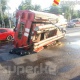 ЭЛДИК КАБАР: Ош шаарында өрт өчүрүүчүлөрдүн унаасы оодарылып кетти