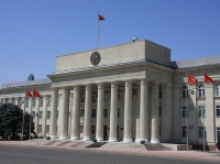Парламенттин тармактык комитети өкмөттүн түзүмүн өзгөртүүгө макул болду