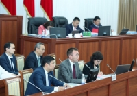 Жогорку Кеңеште Улуттук банктын төрагасы жылдык отчёту менен тааныштырды