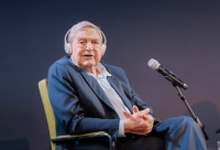 Жорж Сорос: &ldquo;Кыргыз мамлекети эң жакыр өлкөлөрдүн бири болгону үчүн демократиялык өнүгүүсүнүн деңгээли жогору болду&rdquo;