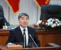 Жогорку Кеңеште президент өкмөттүн жаңы мүчөлөрүнүн анттарын кабыл алды