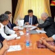 Өкмөт башчыга жолуккан жөнөкөй жарандар талаштуу жер тилкелери, материалдык көмөк көрсөтүүгө тийиштүү көйгөйлөрдү айтышты