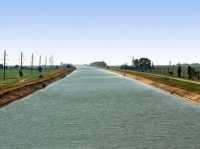 Ала-Бука районунун Ак-Там айылында 40 жылдык тарыхы бар Жамал каналы кайрадан ишке кирди