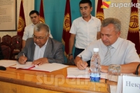 Кыргыз-Орус өнүктүрүү фонду жана өкмөттүн Баткен облусундагы ыйгарым укуктуу өкүлү кызматташуу боюнча меморандумга кол койду