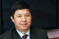 "Конституция элди бөлбөш керек, ал элди бириктириш керек" дейт мурдагы өкмөт башчы Темир Сариев