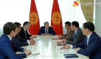 Президент Алмазбек Атамбаев чек ара маселелери боюнча кеңешме өткөрдү