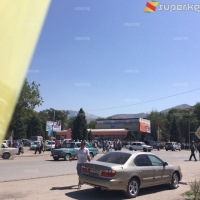 Кербен шаарындагы митингге чыккан эл тарап кетти